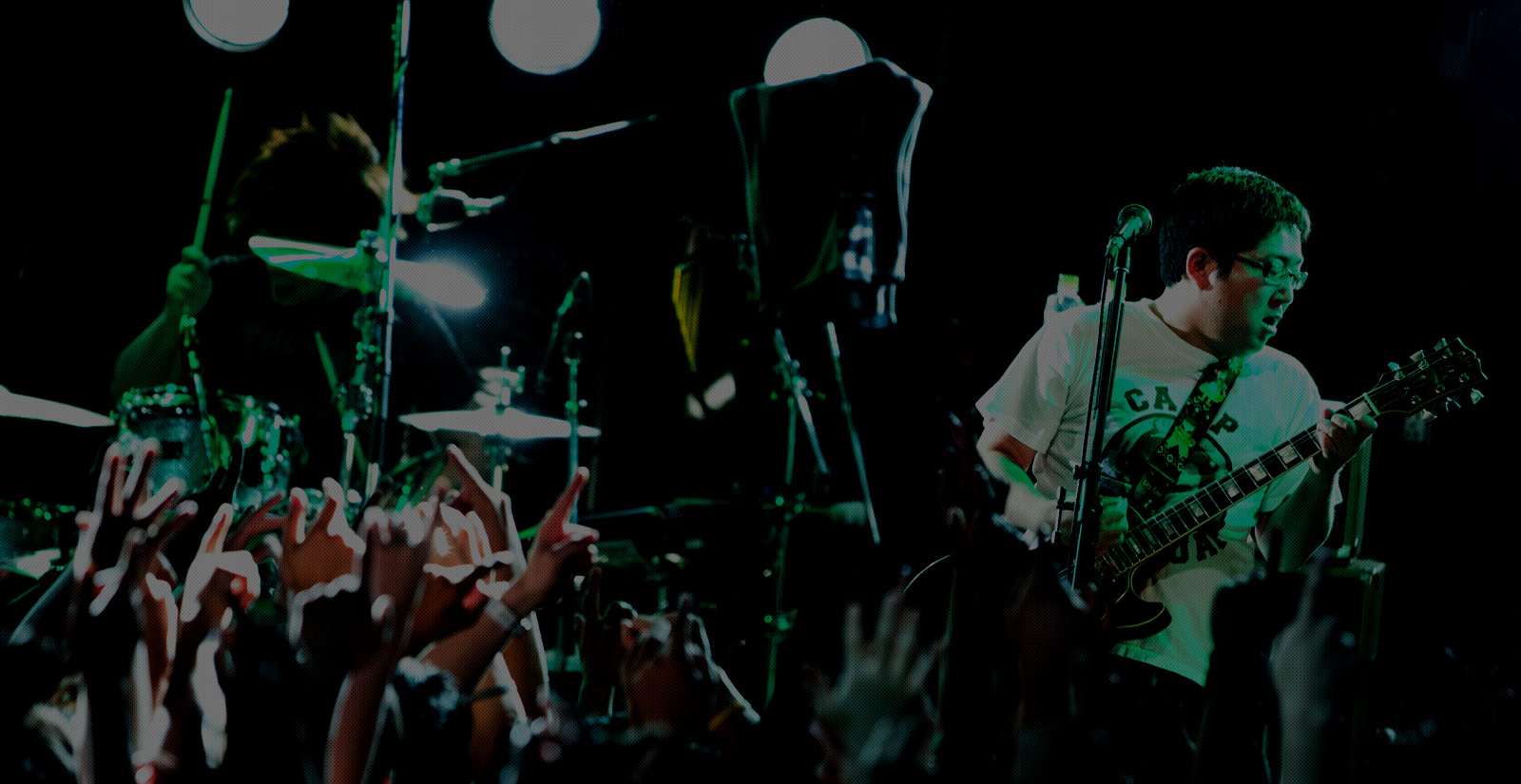 サンボマスター 7th ALBUM「終わらないミラクルの予感アルバム」スペシャルサイト